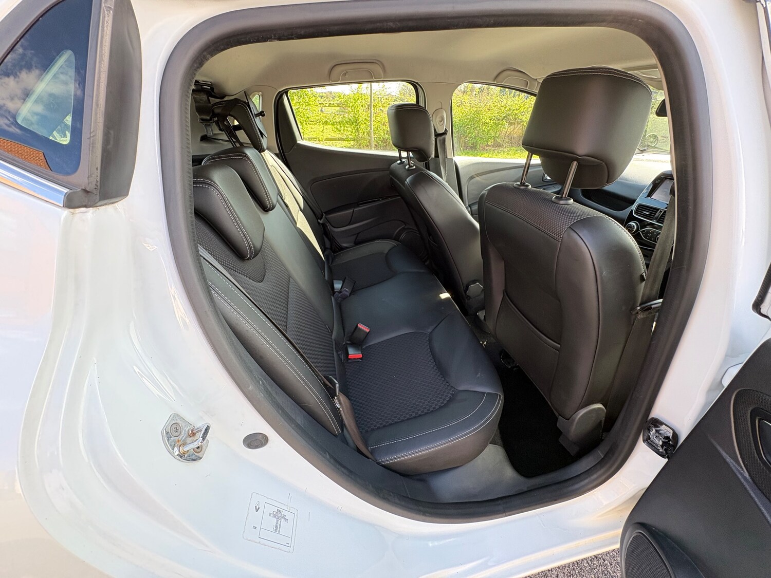 Used Renault Clio 2018 for sale - 78029230: Photo 18