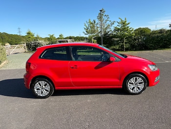 Used Volkswagen Polo 2014 for sale - 78431841: Photo