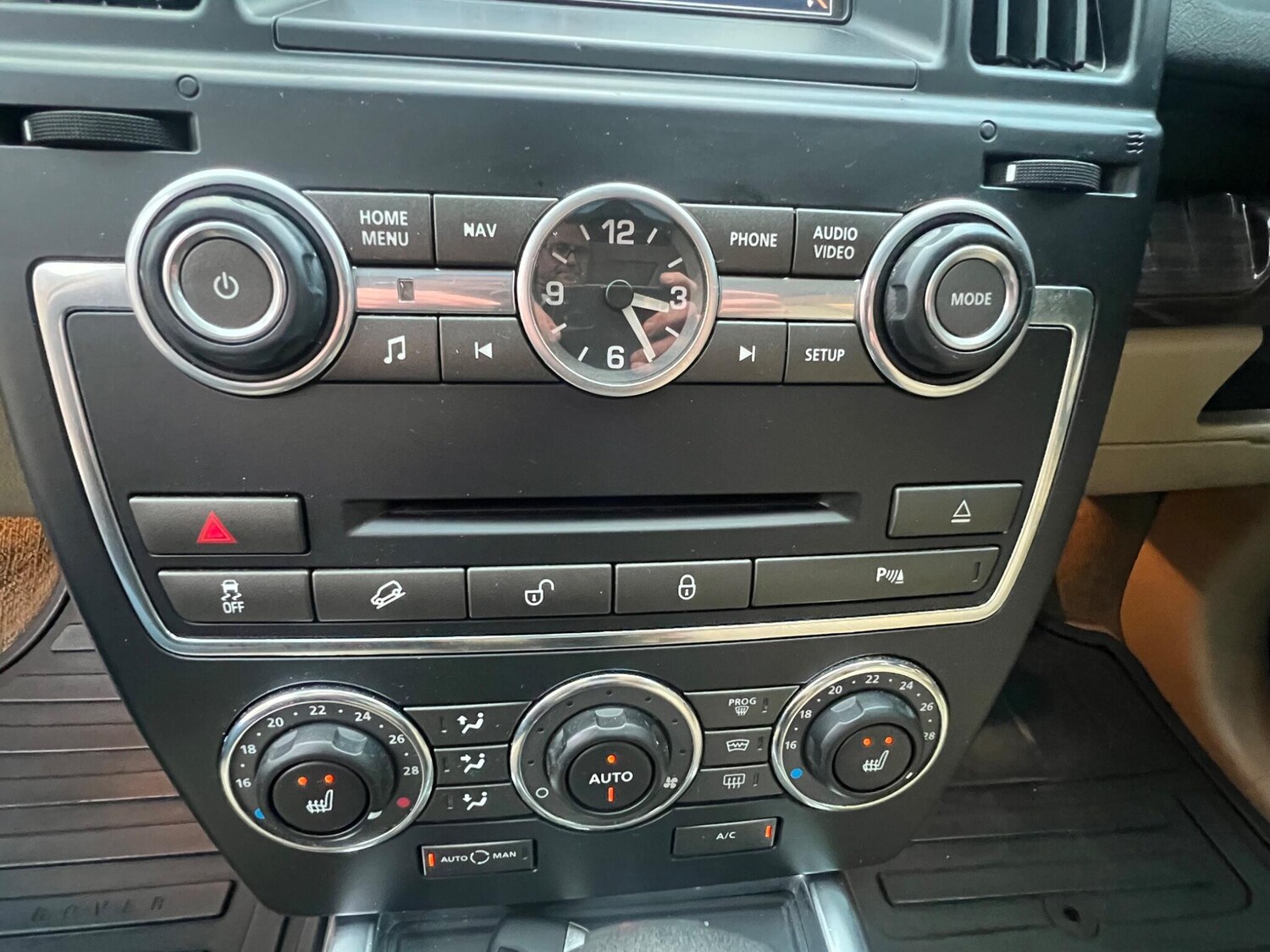 Used Land Rover Freelander 2013 for sale - 78029279: Photo 23