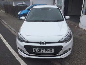 Used Hyundai i20 2017 for sale - 78926881: Photo