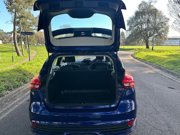 Used Ford Focus 2015 for sale - 77942424: Photo