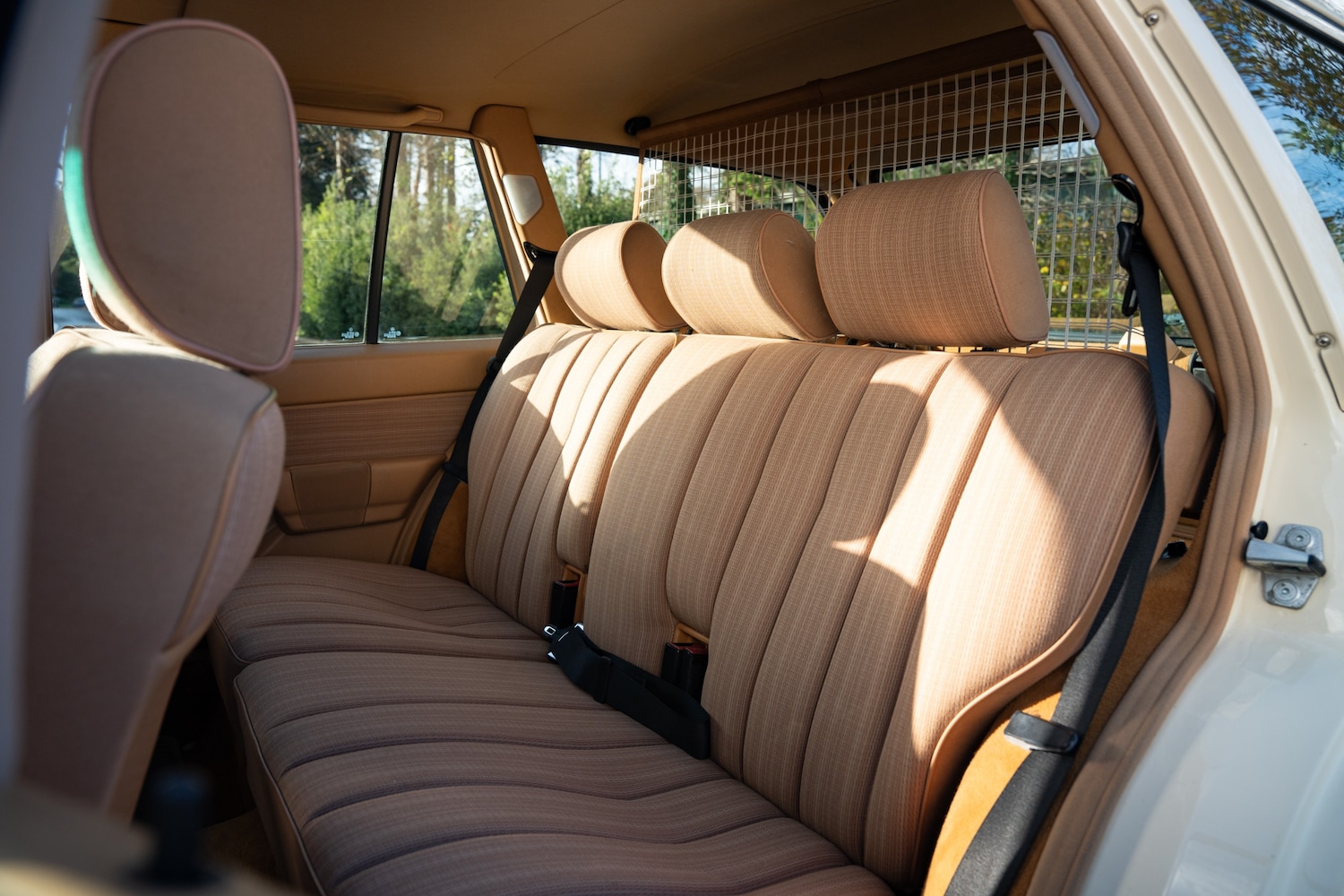 Used Mercedes-Benz 230 1989 for sale - 78002062: Photo 7