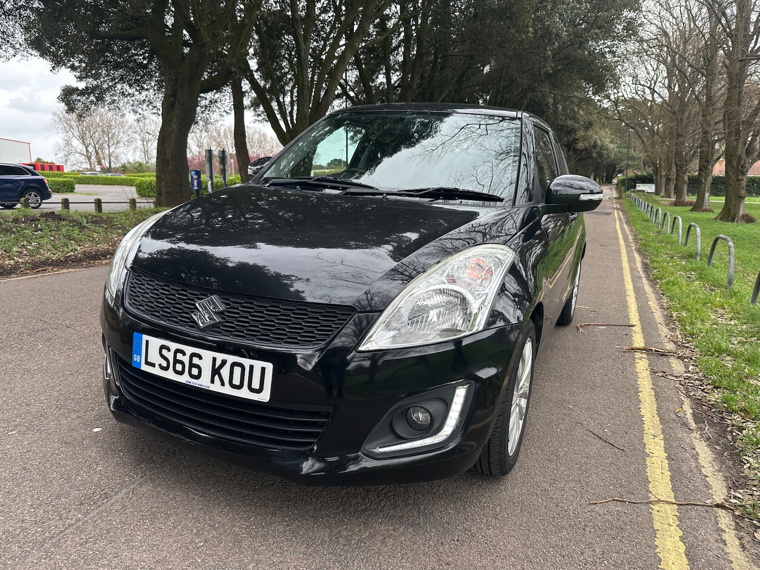 Used Suzuki Swift 2016 for sale - 77942422: Photo 2