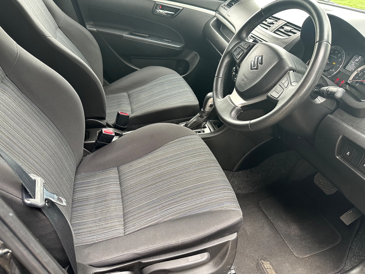 Used Suzuki Swift 2016 for sale - 77942422: Photo 7