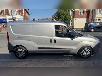 Used Vauxhall Combo 2018 for sale - 78755928: Photo