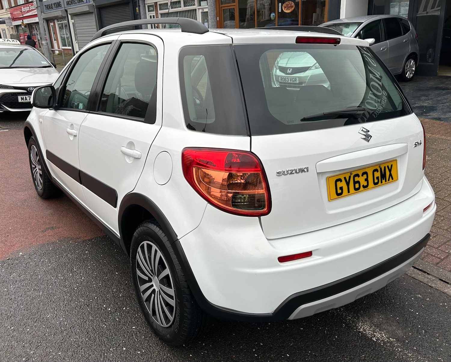 Used Suzuki SX4 2013 for sale - 77762437: Photo 8