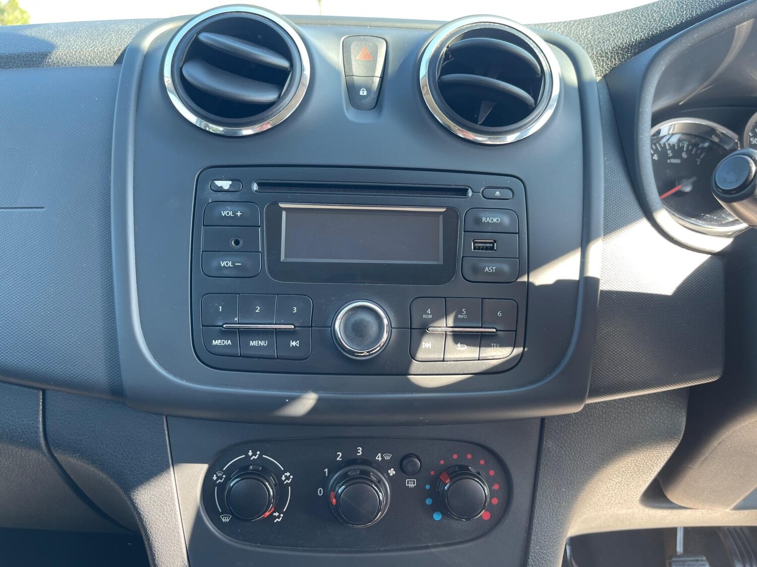 Used Dacia Sandero 2016 for sale - 78009215: Photo 18