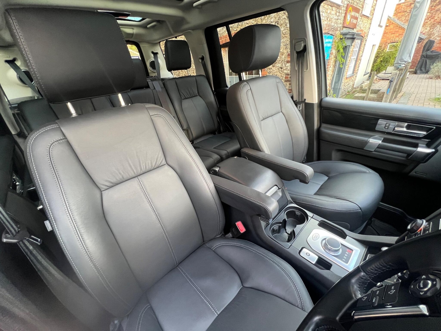 Used Land Rover Discovery 4 2016 for sale - 78029275: Photo 25