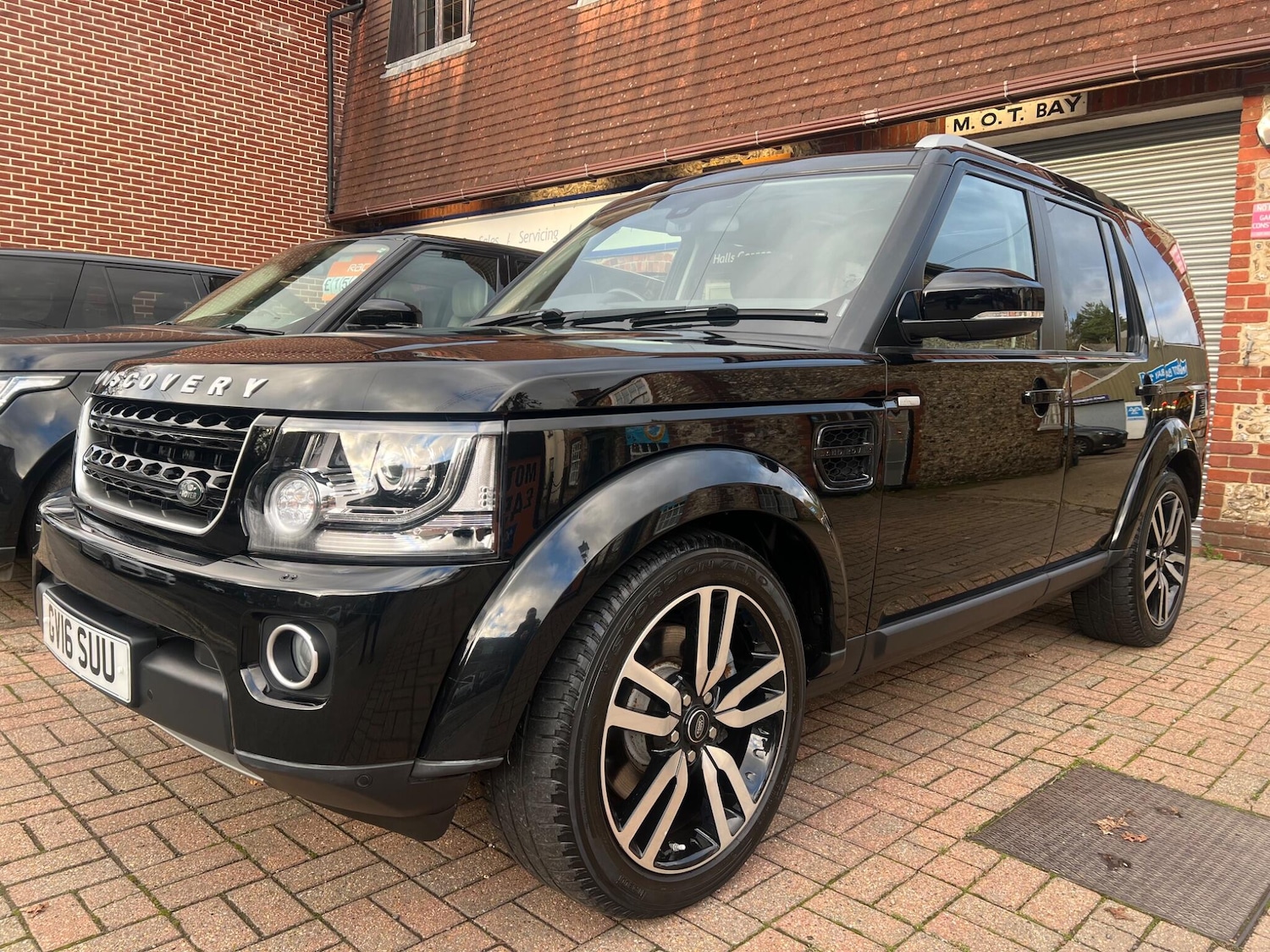 Used Land Rover Discovery 4 2016 for sale - 78029275: Photo 3