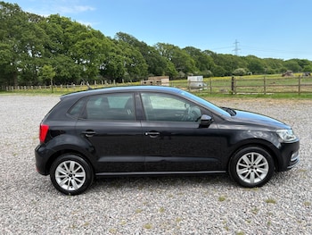 Used Volkswagen Polo 2015 for sale - 78502000: Photo
