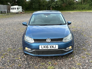 Used Volkswagen Polo 2016 for sale - 78847103: Photo