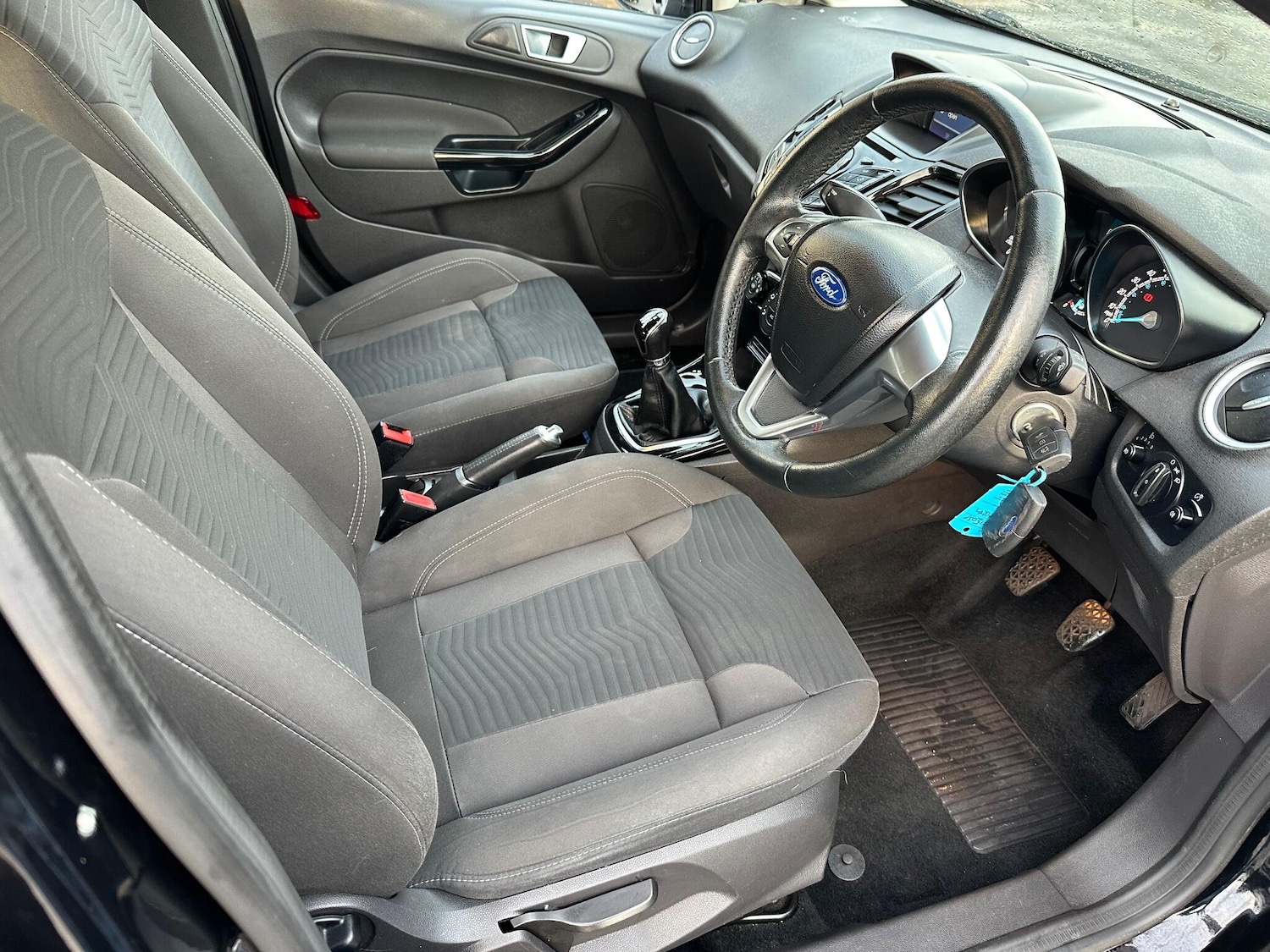 Used Ford Fiesta 2017 for sale - 77942382: Photo 10