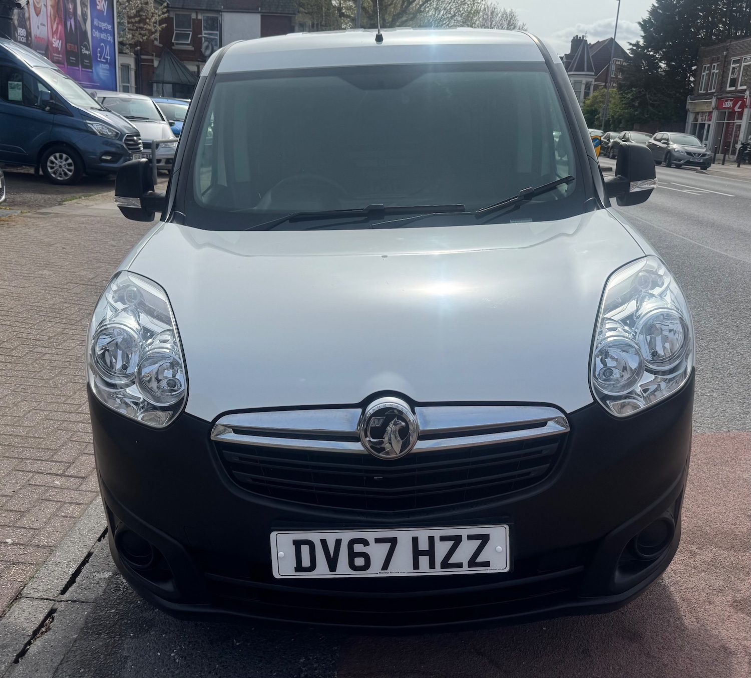 Used Vauxhall Combo 2018 for sale - 78201616: Photo 2
