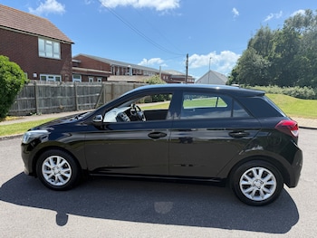 Used Hyundai i20 2018 for sale - 78761485: Photo