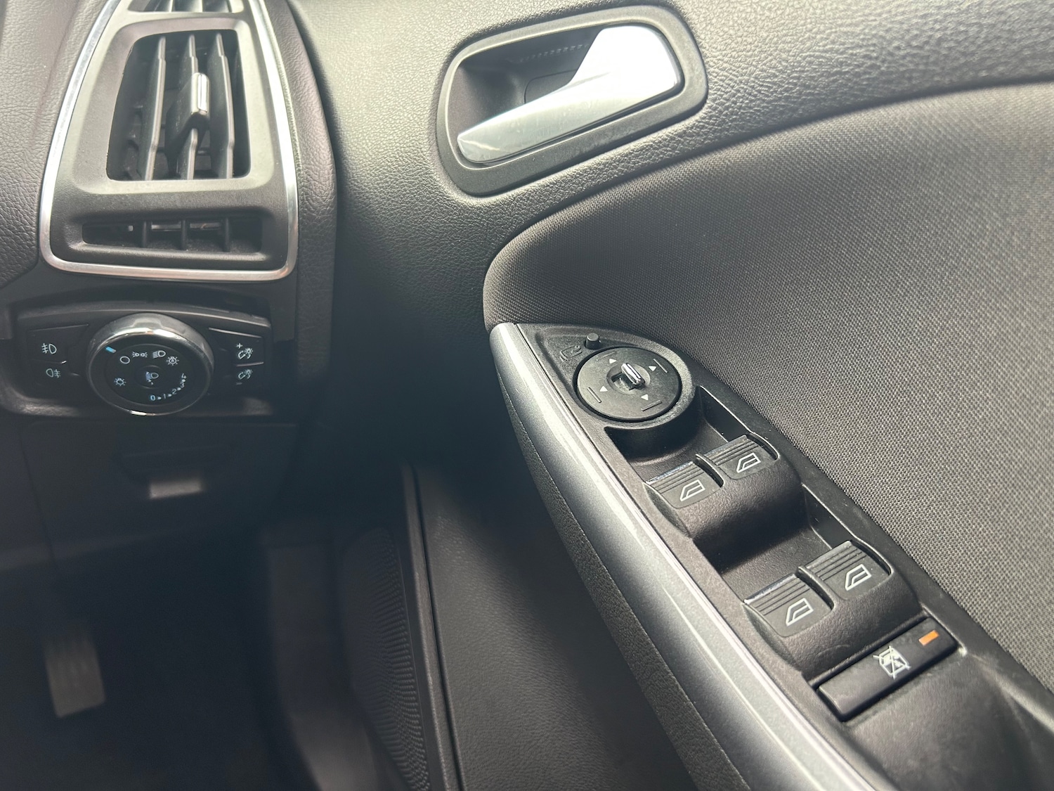 Used Ford Focus 2013 for sale - 78139775: Photo 18