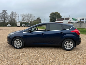 Used Ford Focus 2013 for sale - 78139775: Photo