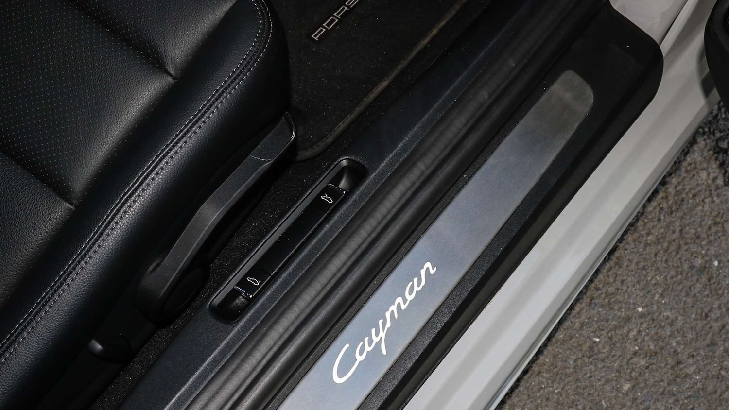 Used Porsche Cayman 2024 for sale - 76421270: Photo 27