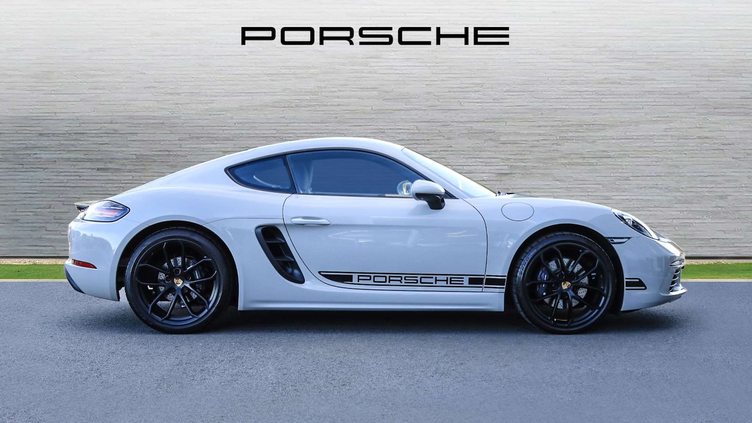 Used Porsche Cayman 2024 for sale - 76421270: Photo 7