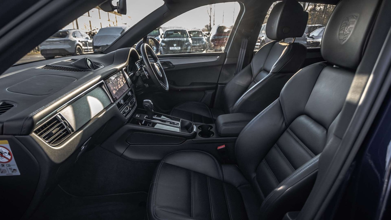 Used Porsche Macan 2023 for sale - 76789431: Photo 14