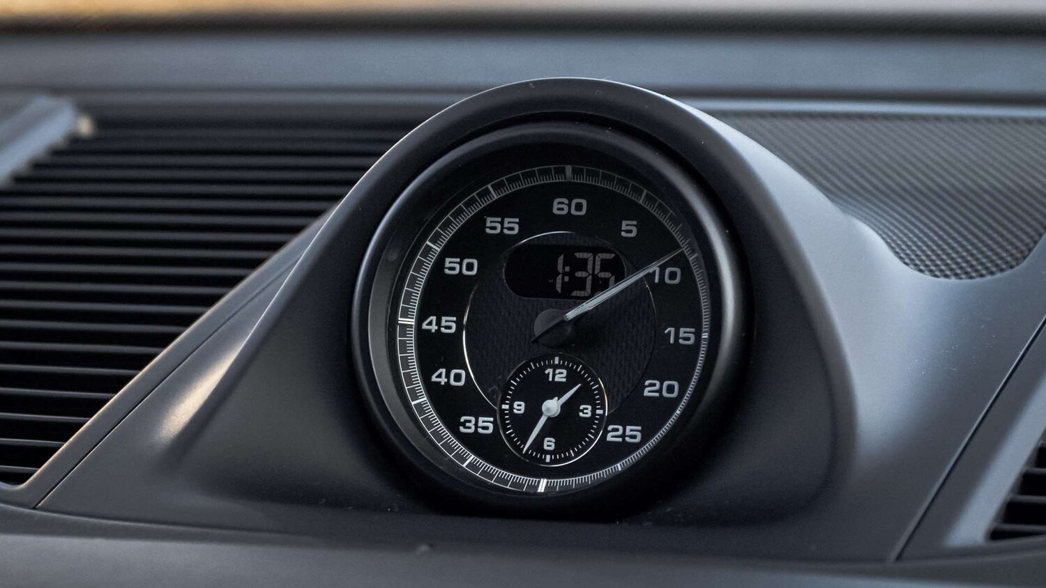 Used Porsche Macan 2023 for sale - 76789431: Photo 21