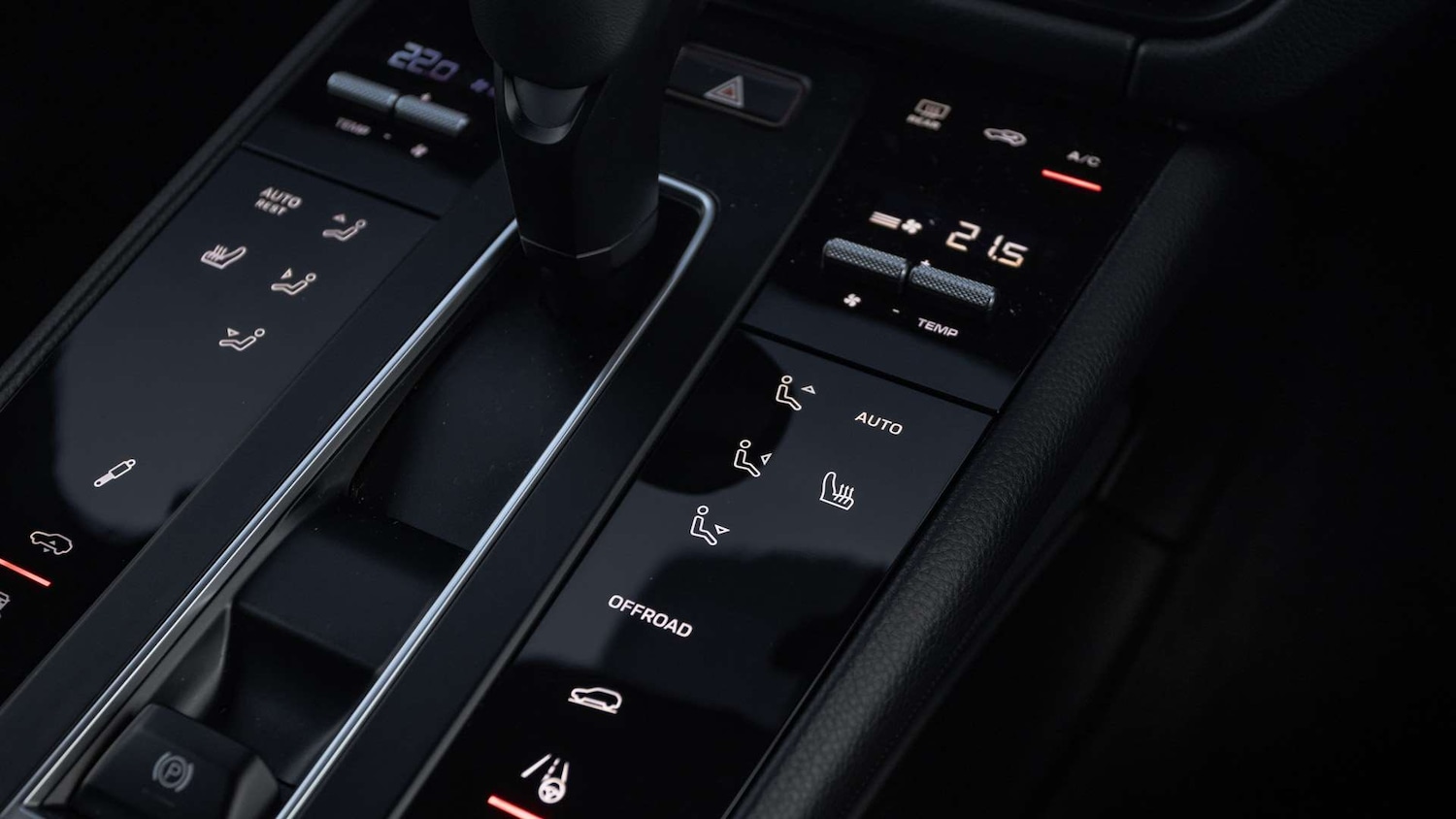 Used Porsche Macan 2023 for sale - 76789431: Photo 25