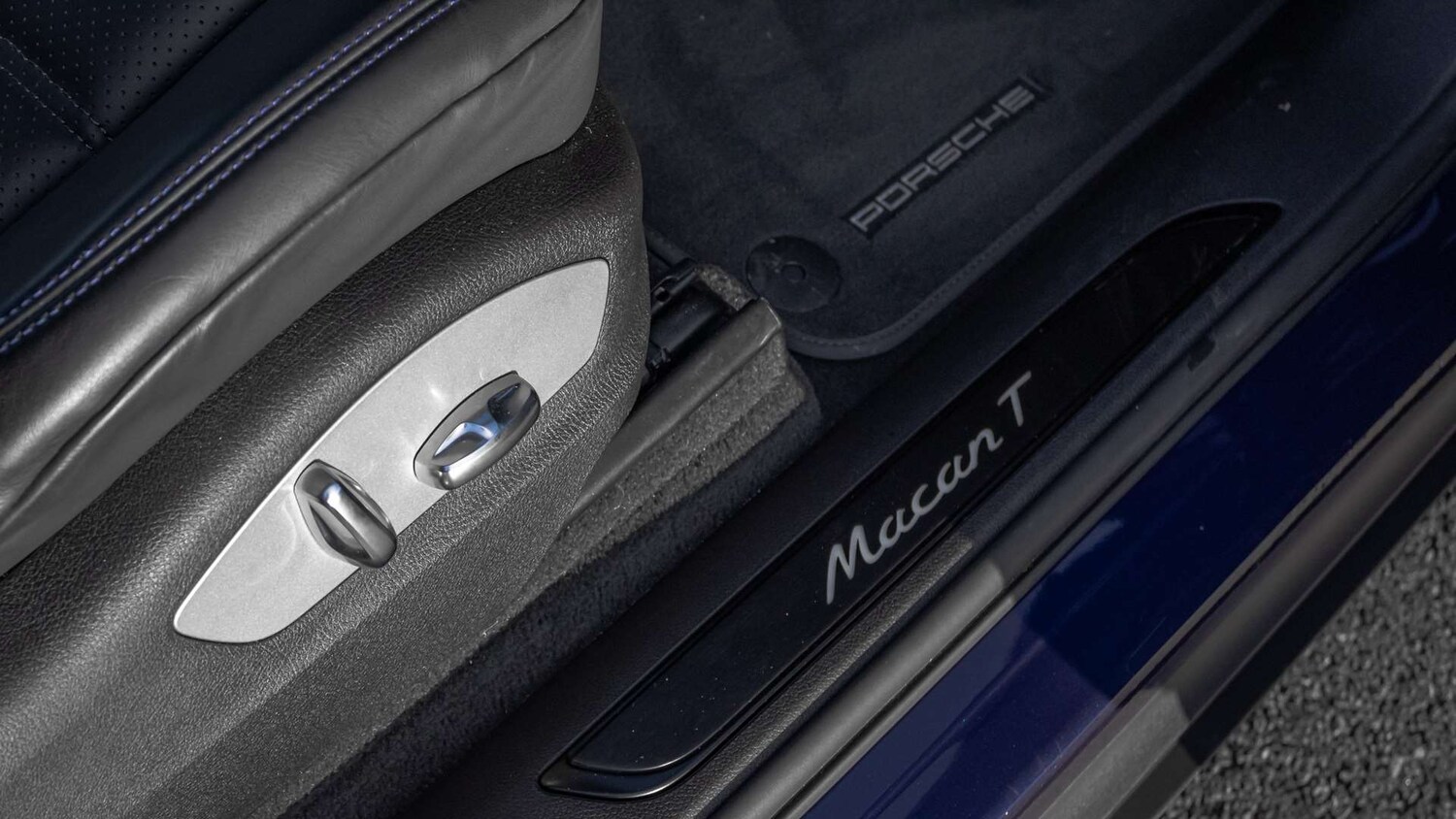 Used Porsche Macan 2023 for sale - 76789431: Photo 31