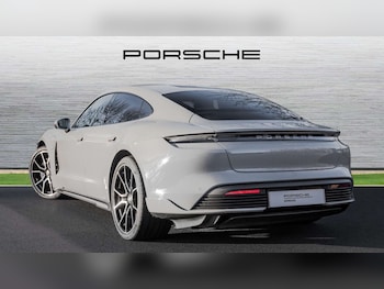 Used Porsche Taycan 2023 for sale - 76515676: Photo