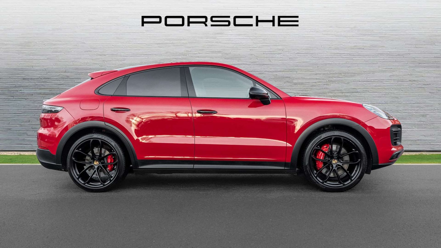 Used Porsche Cayenne 2023 for sale - 76978687: Photo 2