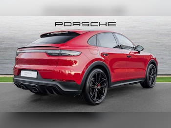 Used Porsche Cayenne 2023 for sale - 76978687: Photo