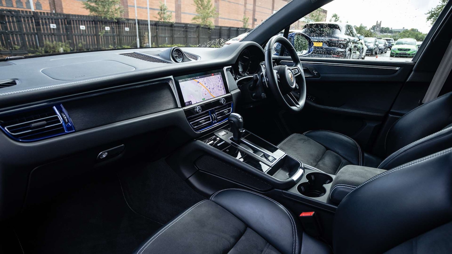 Used Porsche Macan 2022 for sale - 76704962: Photo 13