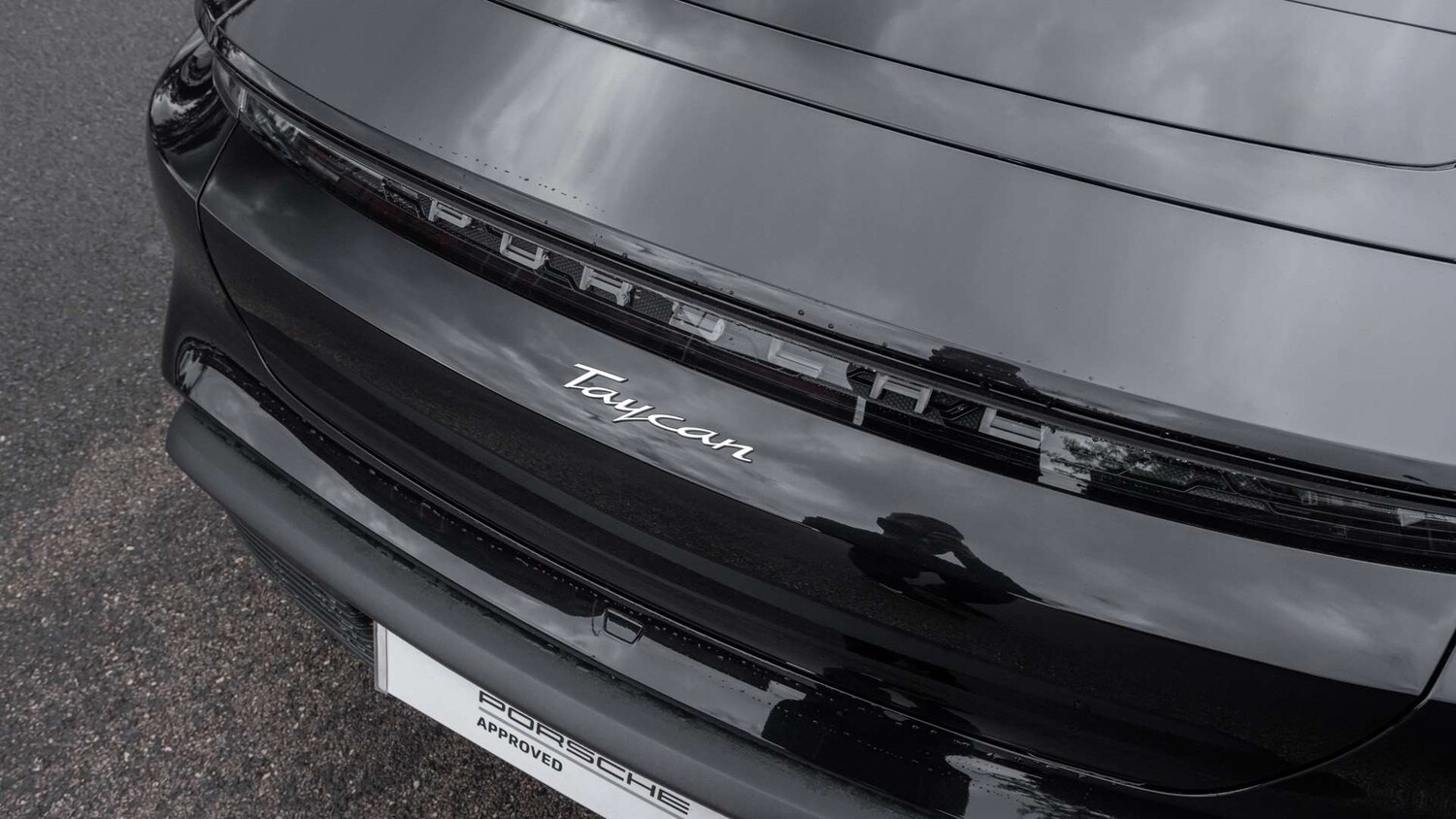 Used Porsche Taycan 2023 for sale - 75981345: Photo 11