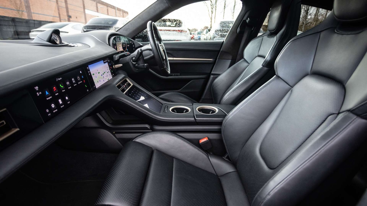 Used Porsche Taycan 2021 for sale - 77308345: Photo 13