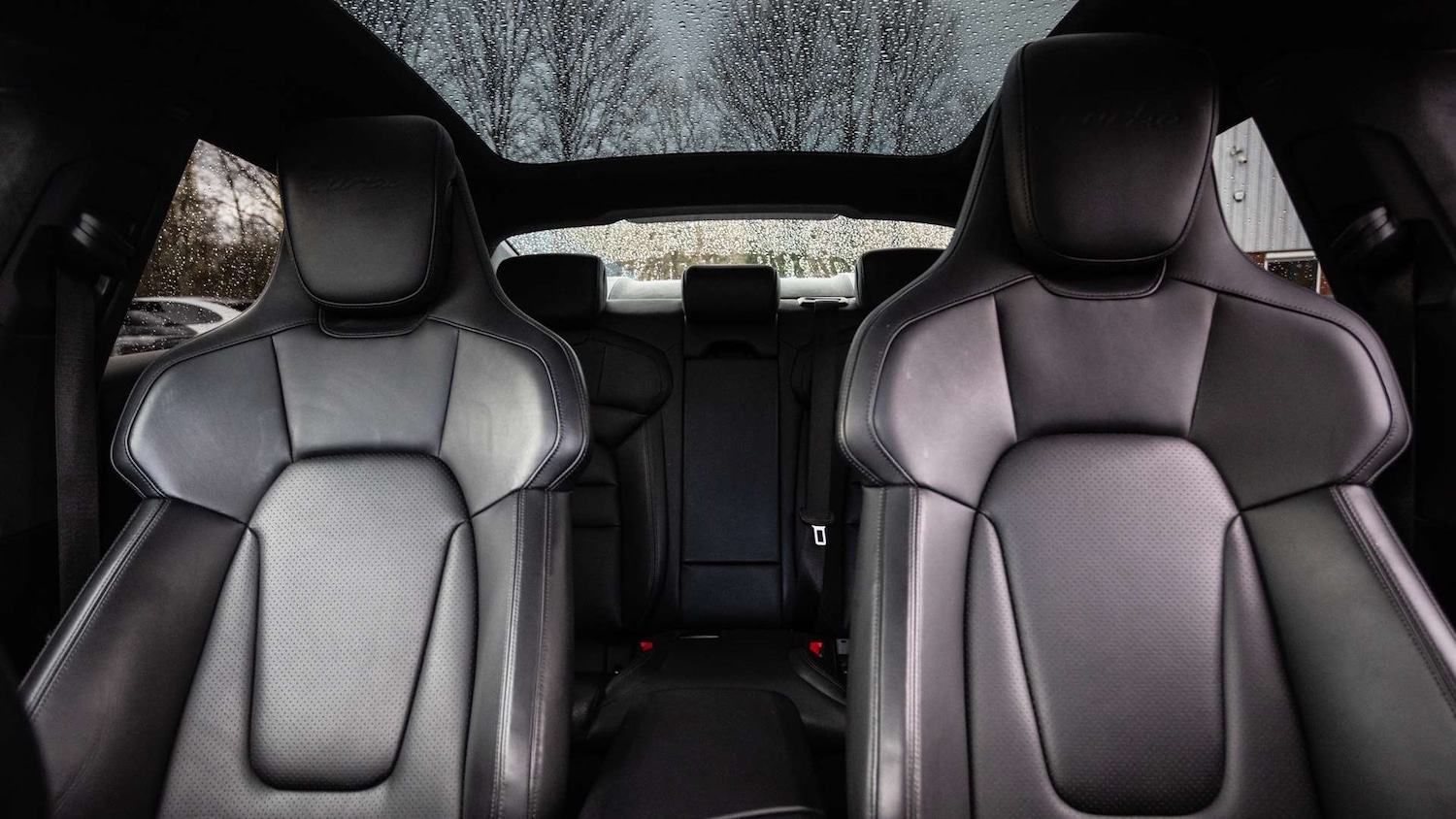 Used Porsche Taycan 2021 for sale - 77308345: Photo 15