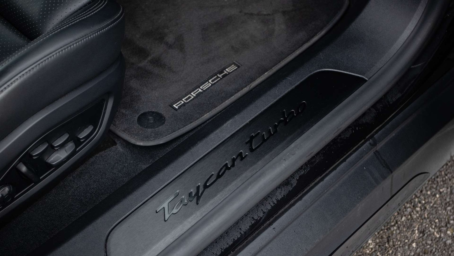 Used Porsche Taycan 2021 for sale - 77308345: Photo 32