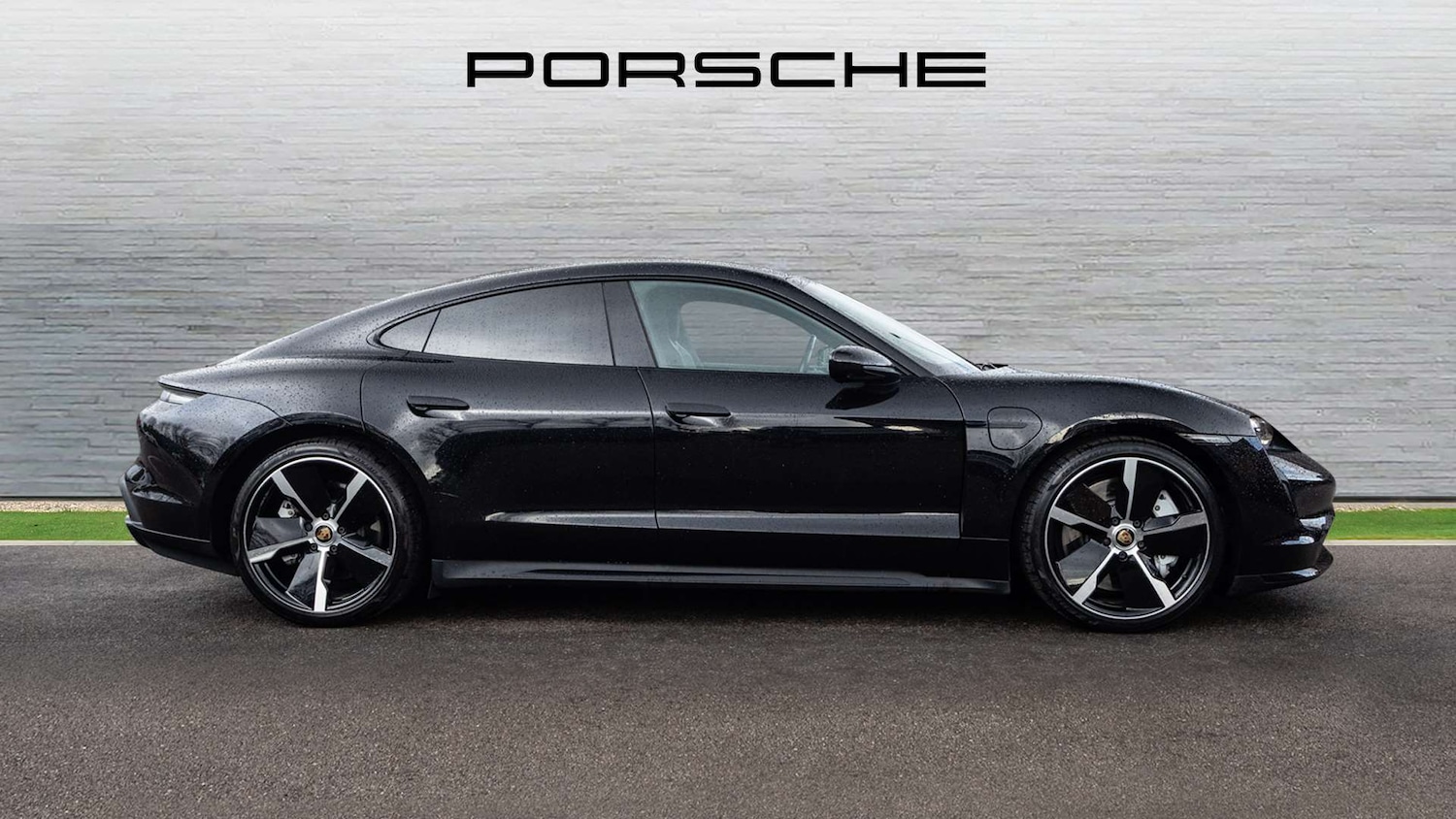 Used Porsche Taycan 2021 for sale - 77308345: Photo 7