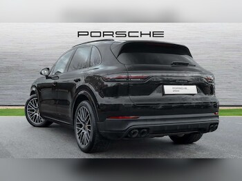 Used Porsche Cayenne 2021 for sale - 76170126: Photo