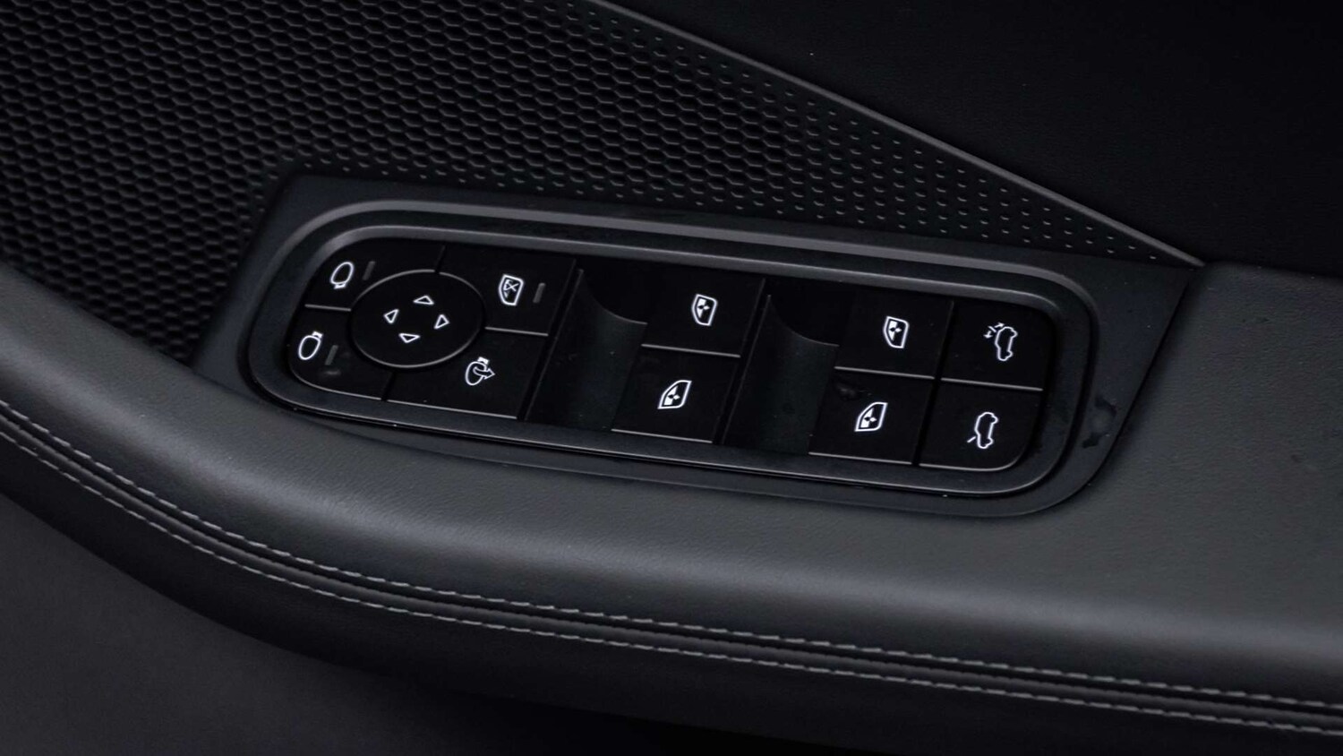 Used Porsche Macan for sale - 78104661: Photo 31