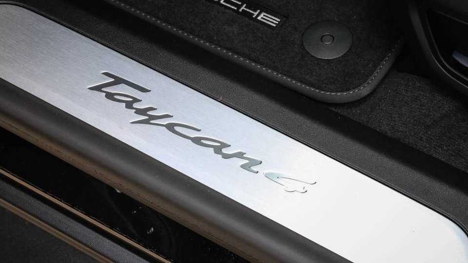 Used Porsche Taycan 2024 for sale - 78052137: Photo 21