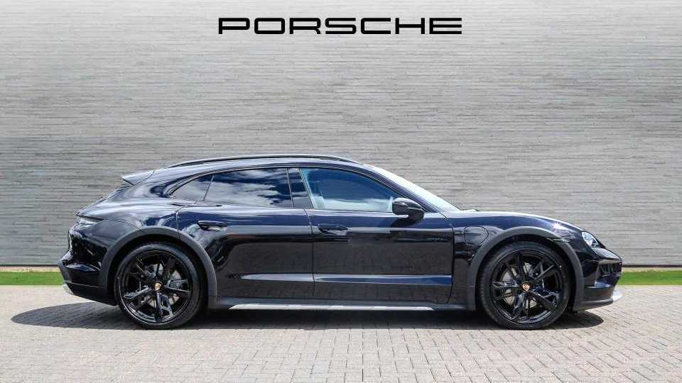 Used Porsche Taycan 2024 for sale - 78052137: Photo 8