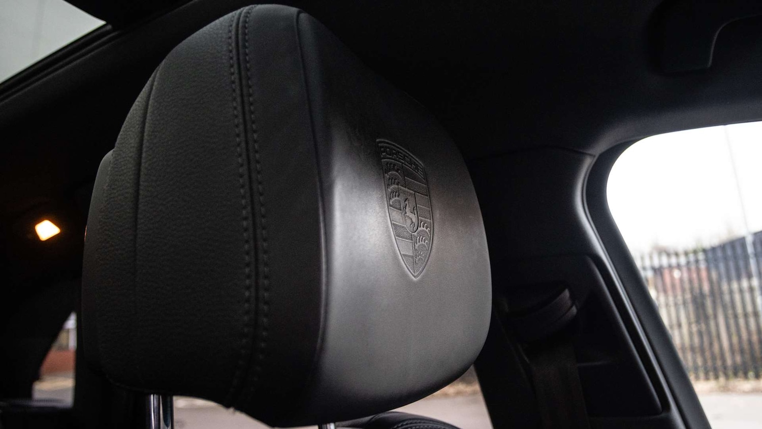 Used Porsche Macan 2020 for sale - 77281791: Photo 16