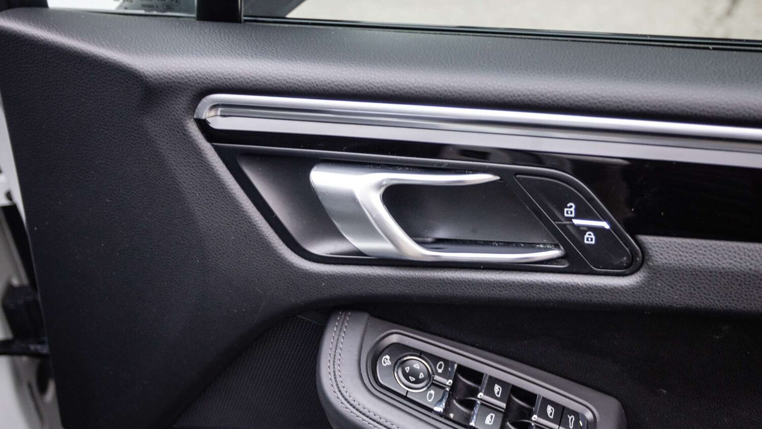 Used Porsche Macan 2020 for sale - 77281791: Photo 25