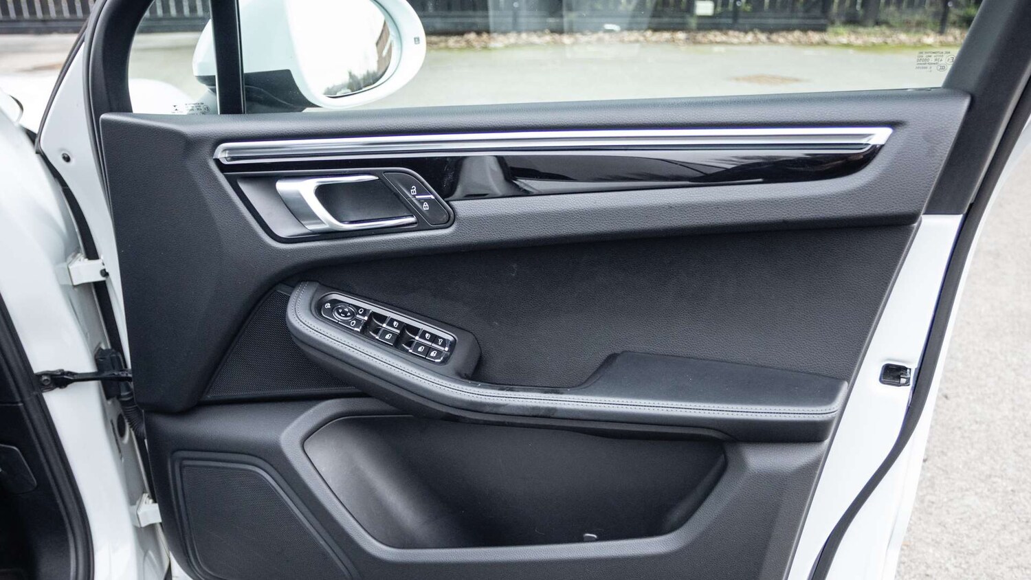 Used Porsche Macan 2020 for sale - 77281791: Photo 27