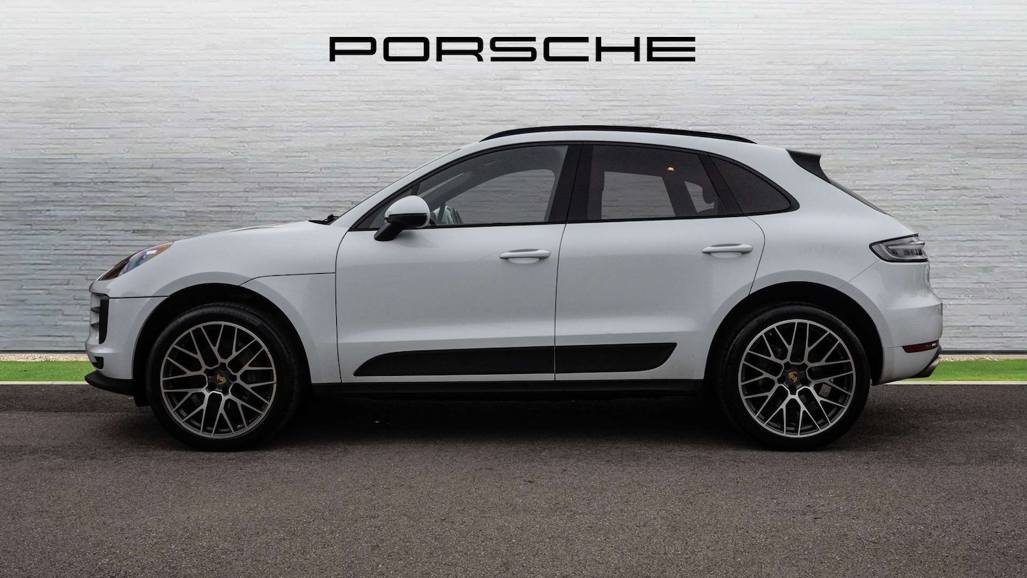 Used Porsche Macan 2020 for sale - 77281791: Photo 8