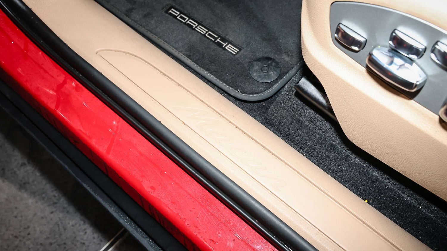 Used Porsche Macan 2023 for sale - 77158413: Photo 28