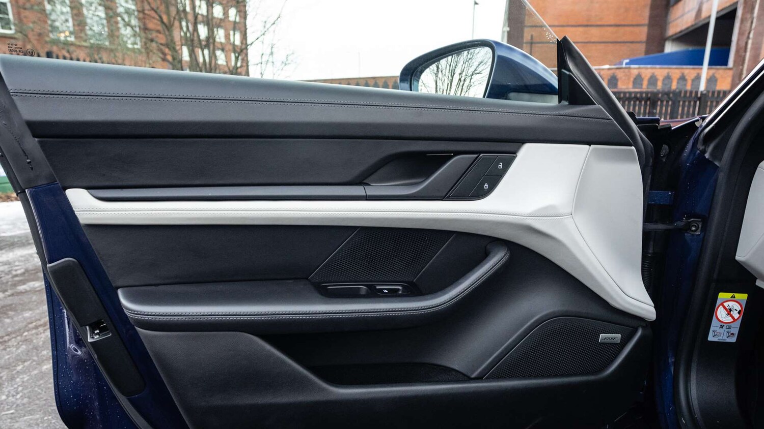 Used Porsche Taycan 2022 for sale - 76774221: Photo 28