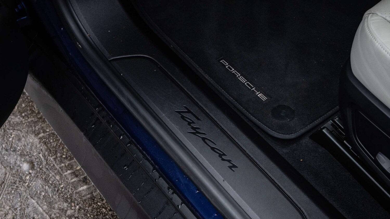 Used Porsche Taycan 2022 for sale - 76774221: Photo 32