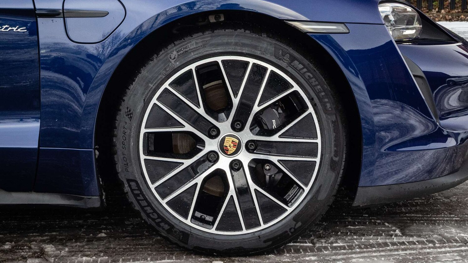 Used Porsche Taycan 2022 for sale - 76774221: Photo 6