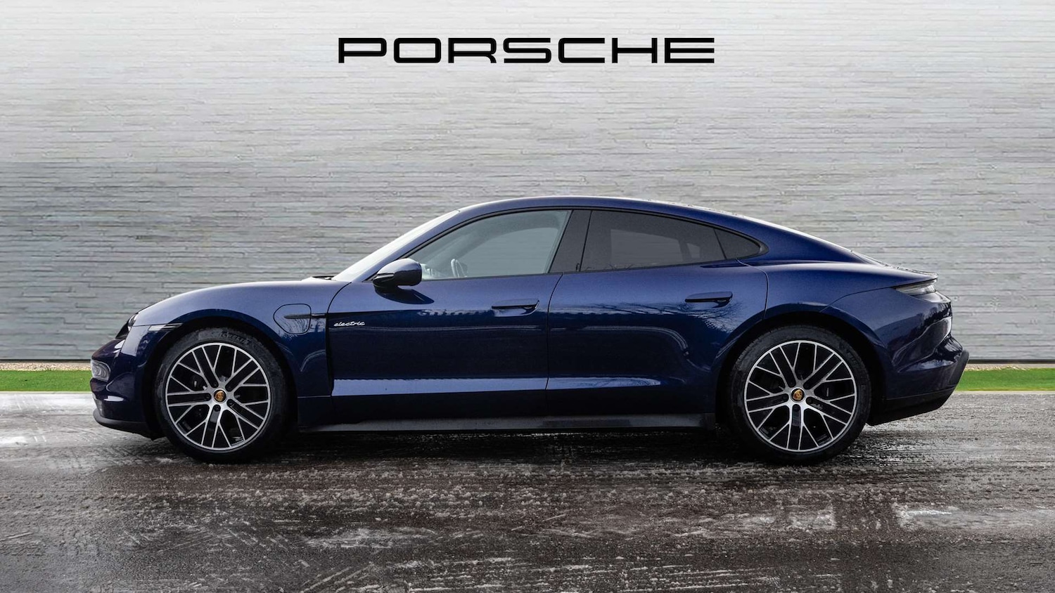 Used Porsche Taycan 2022 for sale - 76774221: Photo 8