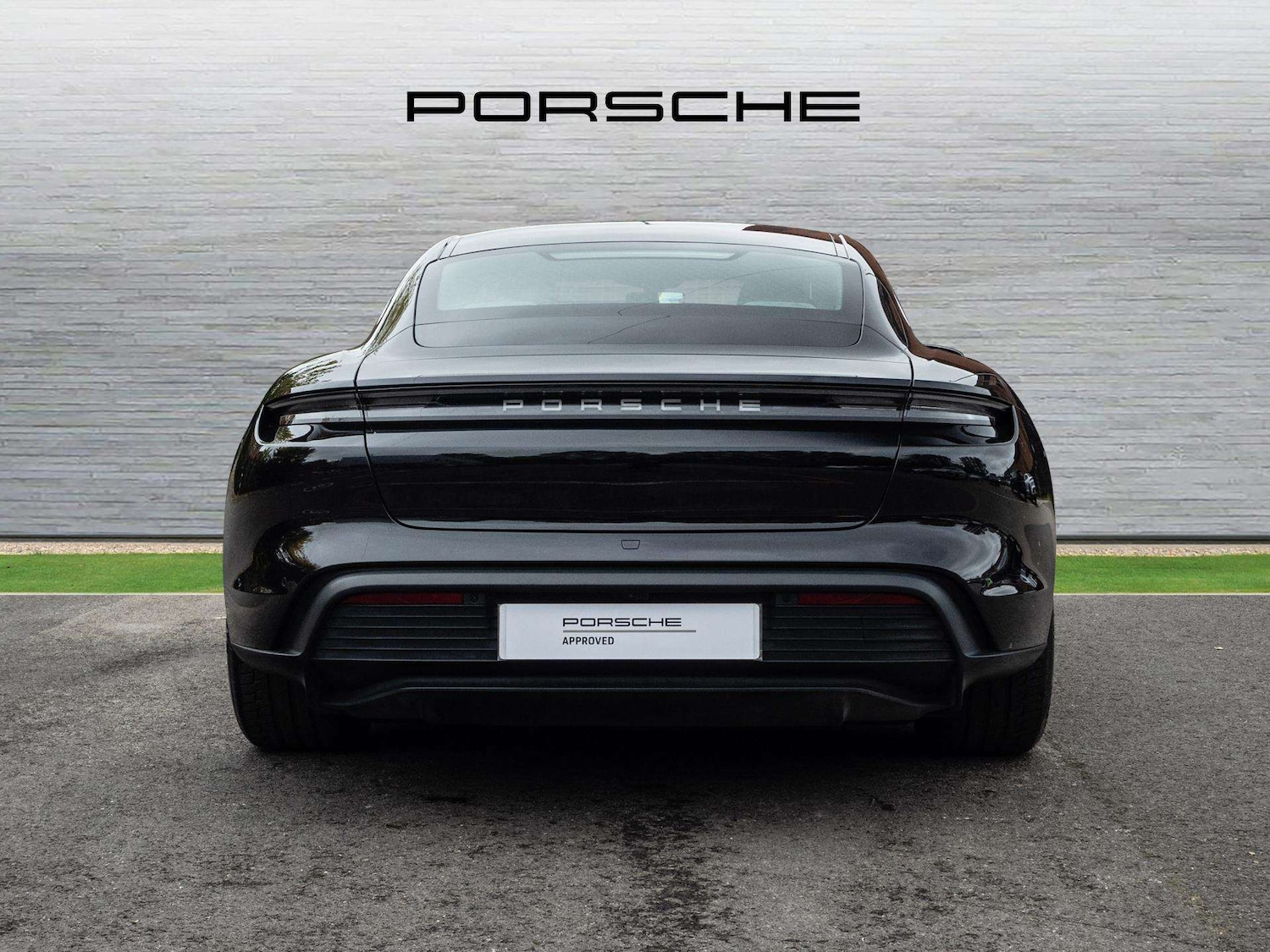 Used Porsche Taycan 2021 for sale - 76218273: Photo 10