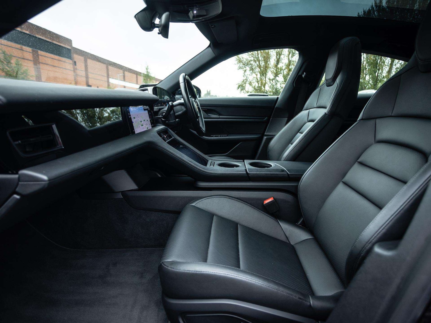 Used Porsche Taycan 2021 for sale - 76218273: Photo 14